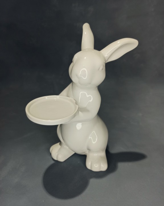 Статуэтка "Кролик с подносом"